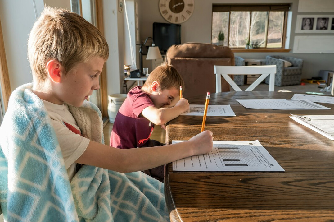 family budgeting at home